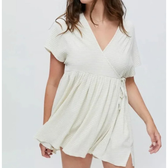 Urban Outfitters UO NWT Alice Striped Mini Wrap Dress Size Large NEW - Picture 1 of 8